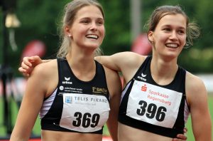 Tina Benzinger und Louise Wieland von der LG Stadtwerke München